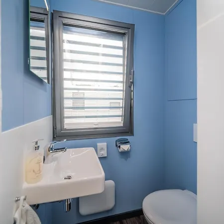 Hausboote Marina * Braunsbedra