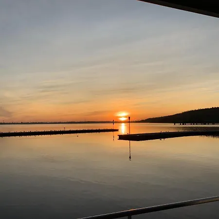 Сasa de vacaciones Hausboote Marina