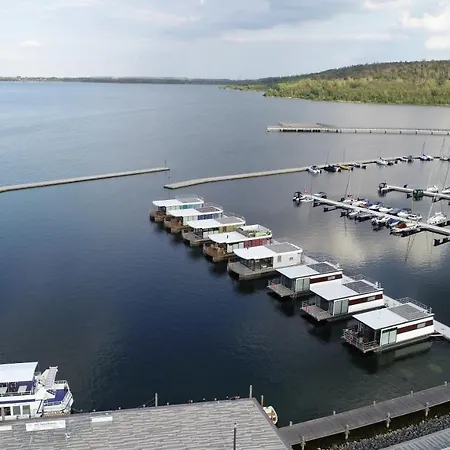 Hausboote Marina Сasa de vacaciones Braunsbedra