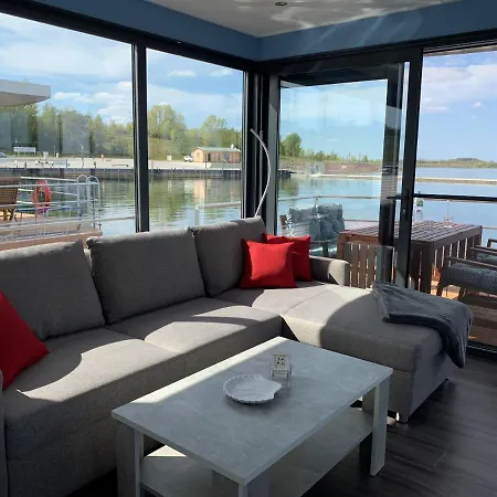 Hausboote Marina Holiday home *