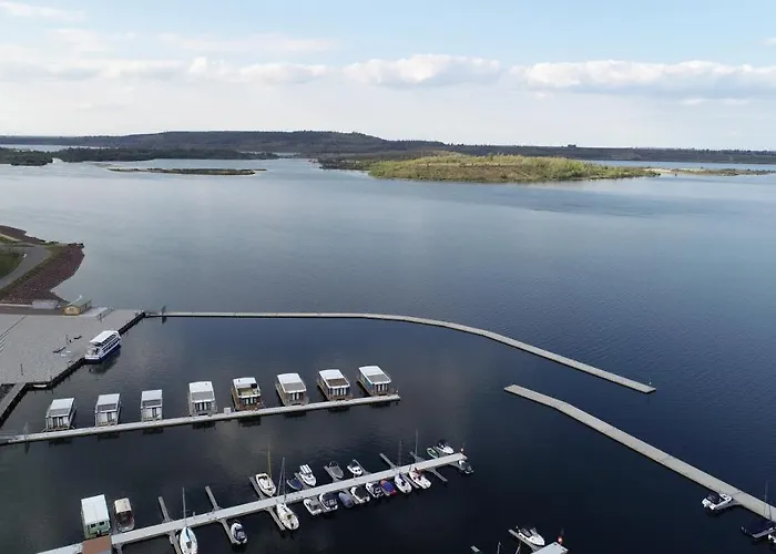 Hausboote Marina Braunsbedra