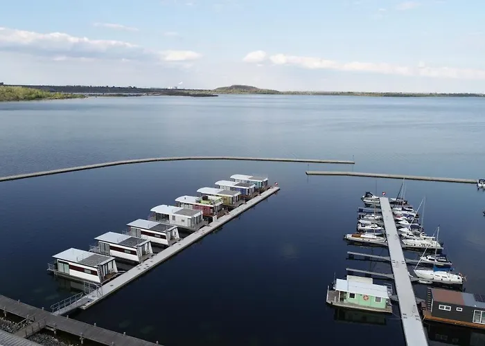 Hausboote Marina Nyaraló