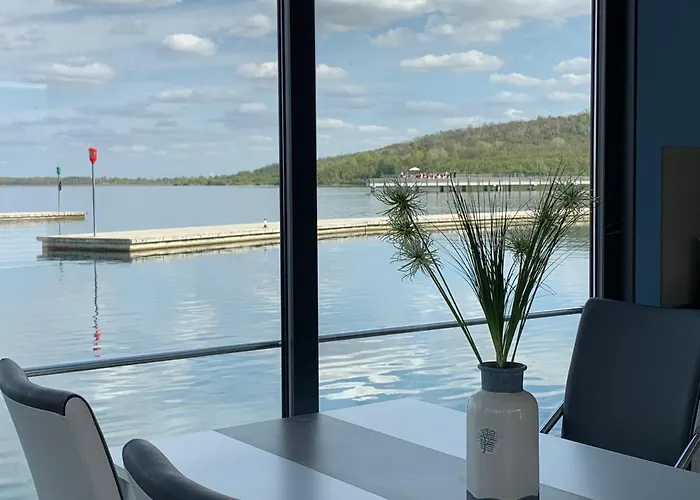 Дом отдыха Hausboote Marina