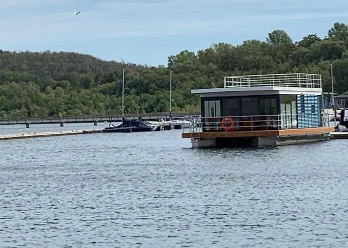 Hausboote Marina Braunsbedra