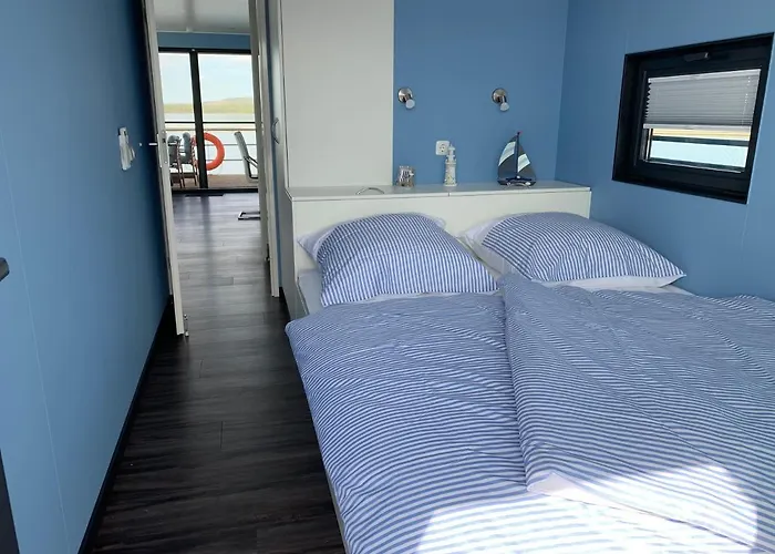 Hausboote Marina Nyaraló