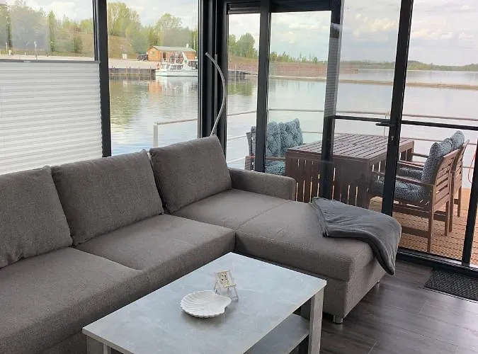 Hausboote Marina Nyaraló *