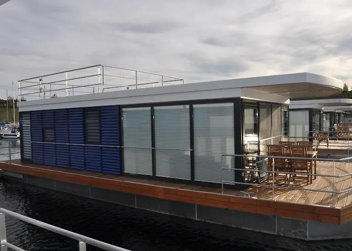 Hausboote Marina Nyaraló