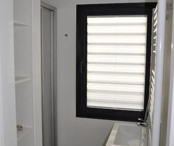 Nyaraló Hausboote Marina Braunsbedra