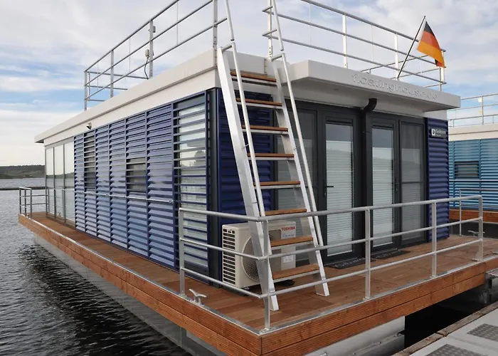 Hausboote Marina Nyaraló Braunsbedra